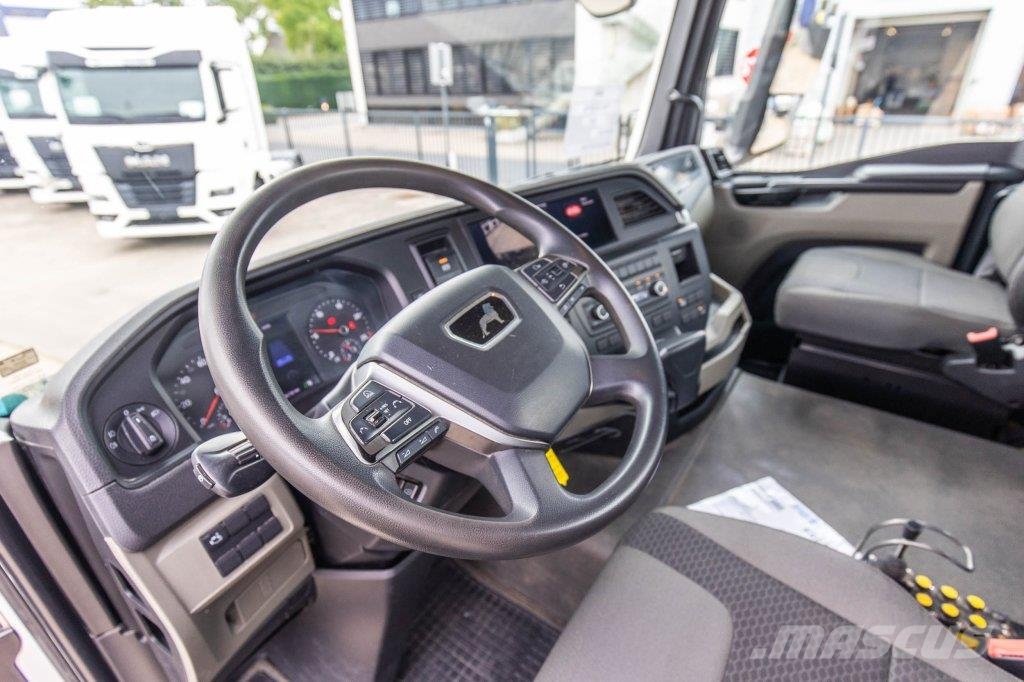 MAN TGS 33.470 BL - 61.000 KM アームロール
