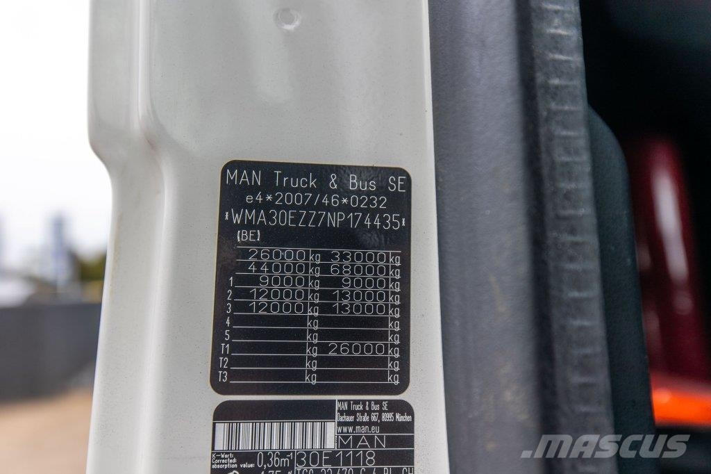 MAN TGS 33.470 BL - 61.000 KM アームロール