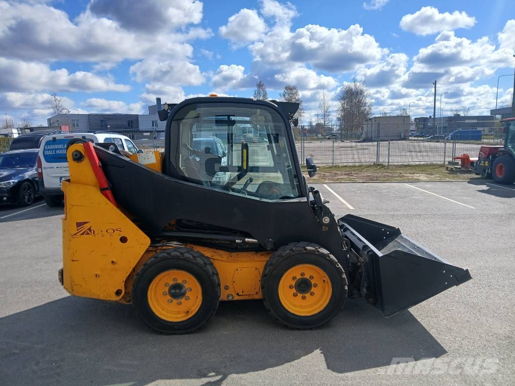 JCB PowerBoom 210T Schrankladers