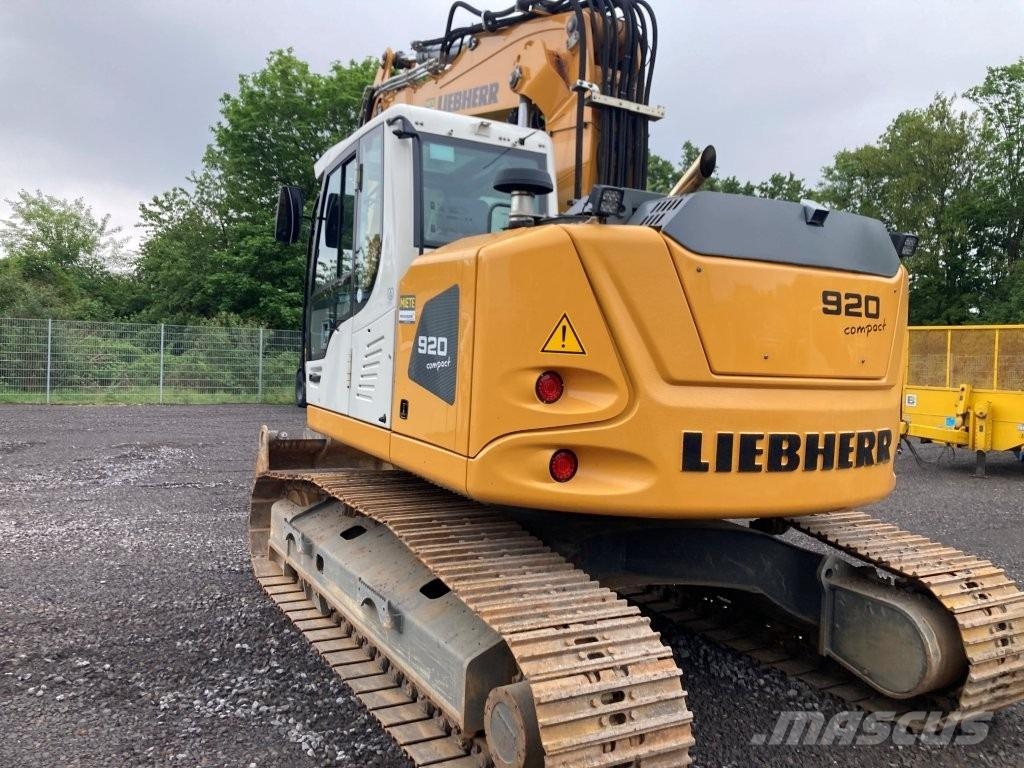 Liebherr R920 Compact حفارات زحافة