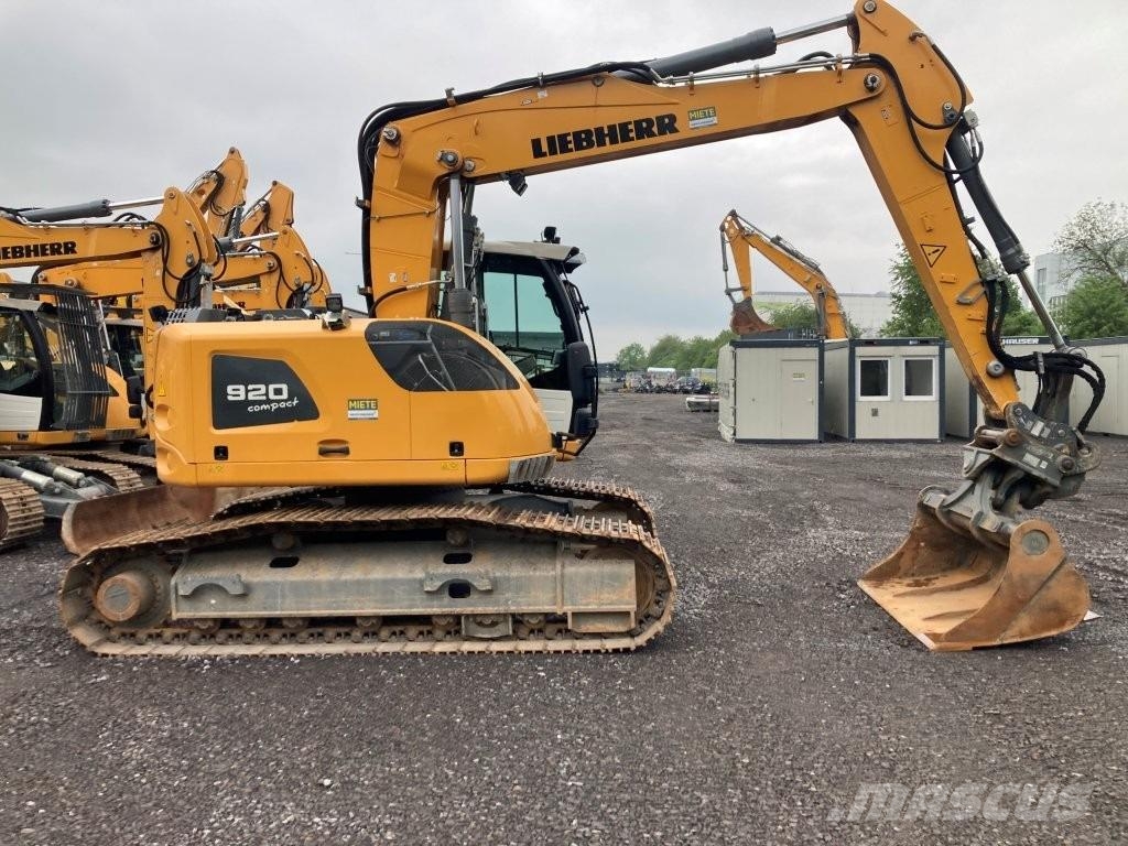Liebherr R920 Compact حفارات زحافة