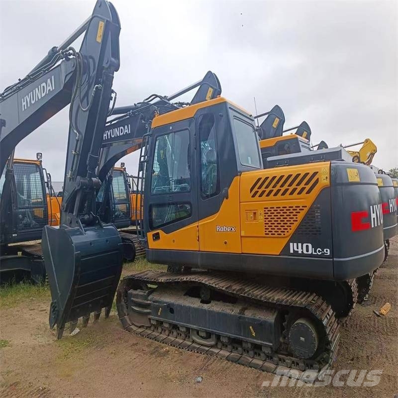 Hyundai HX 220 HD Pelle sur chenilles