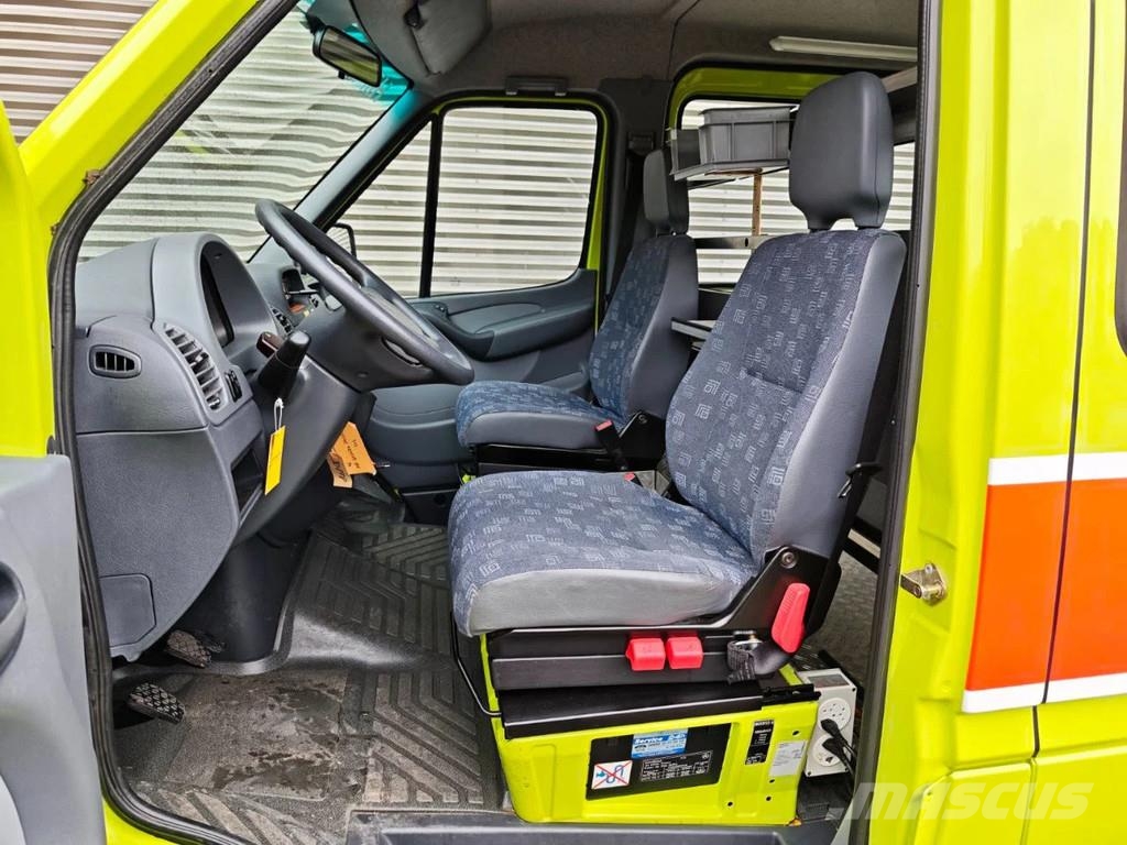 Mercedes-Benz Sprinter 314 4x4 Petrol Feuerwehr 9900 KM! Пожарни камиони
