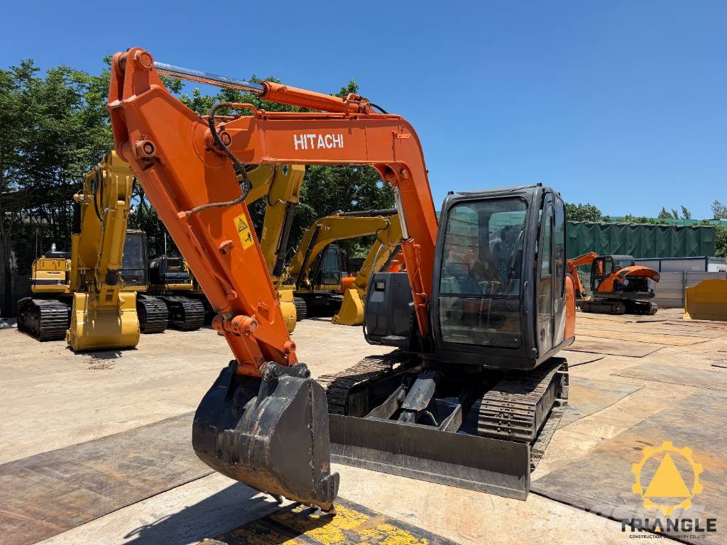 Hitachi ZX 70 대형 굴삭기 29톤 이상