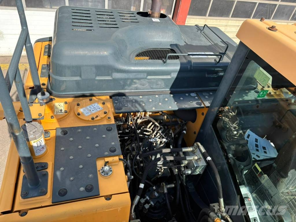 Hyundai HW 140 Excavadoras de ruedas