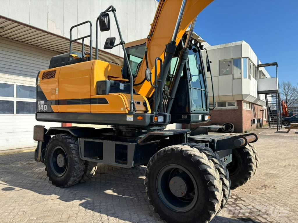 Hyundai HW 140 Excavadoras de ruedas