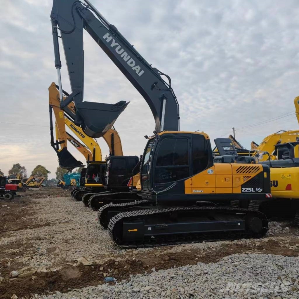 Hyundai 225VS Crawler excavators