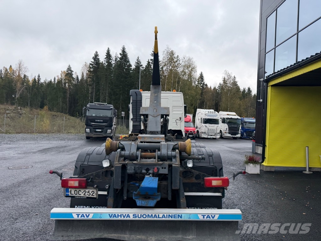 Volvo FH13 460 8x2*6 アームロール