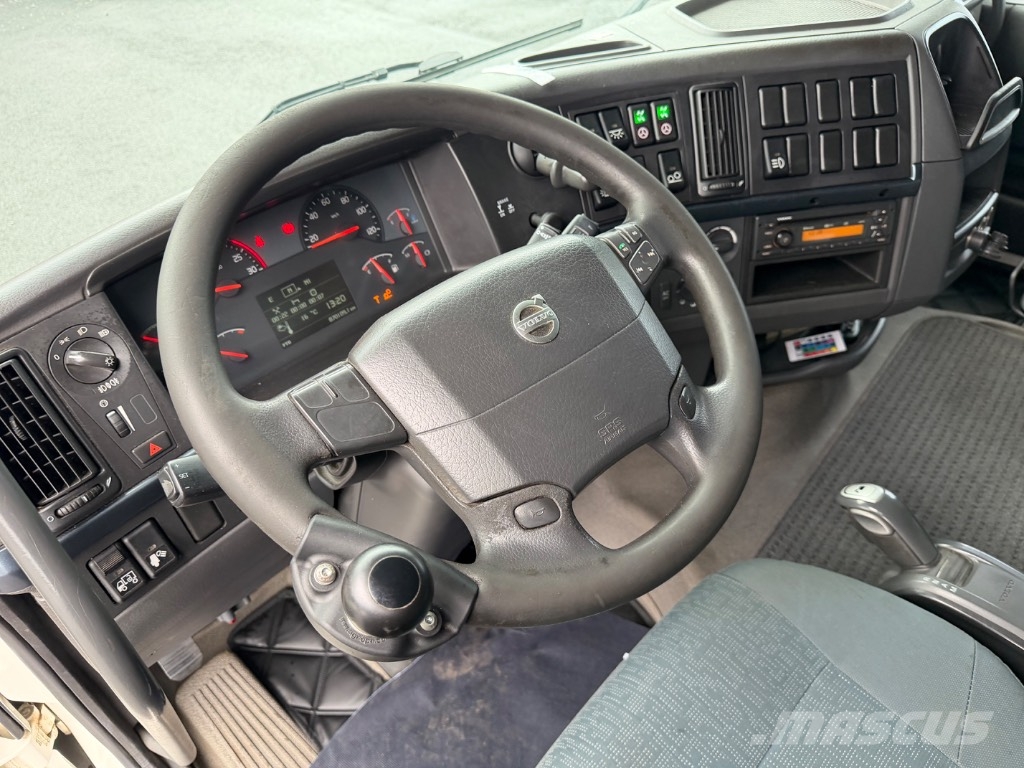 Volvo FH13 460 8x2*6 アームロール