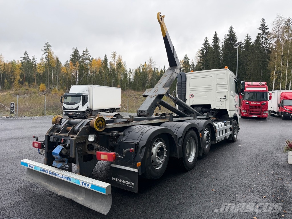 Volvo FH13 460 8x2*6 アームロール