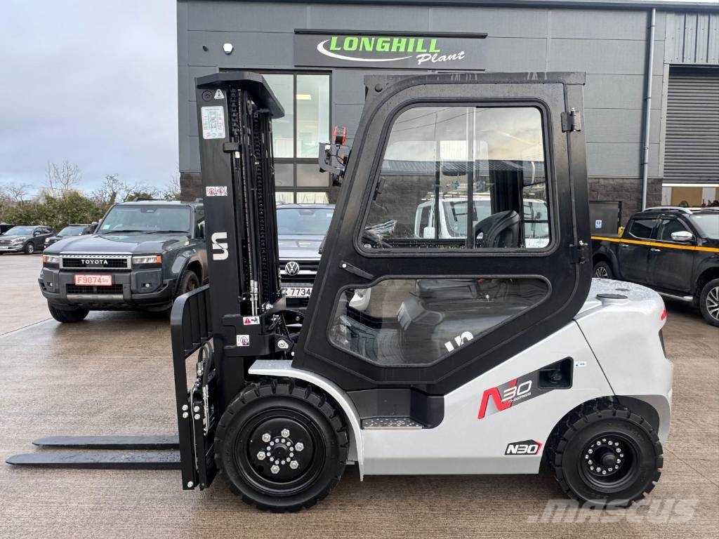 UN Forklift 30 Diesel heftrucks