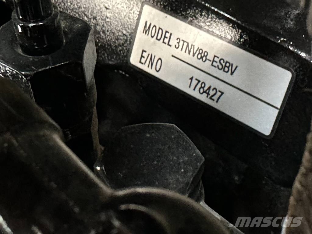 Yanmar VIO30 Bageri guseničari