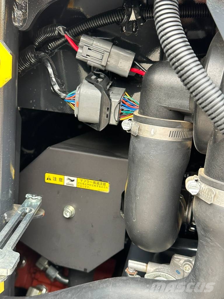 Yanmar VIO30 Bageri guseničari