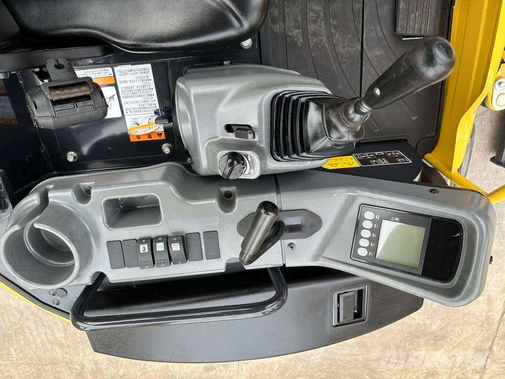 Yanmar VIO30 Bageri guseničari
