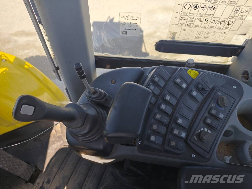 New Holland W 130 C Hjullastere