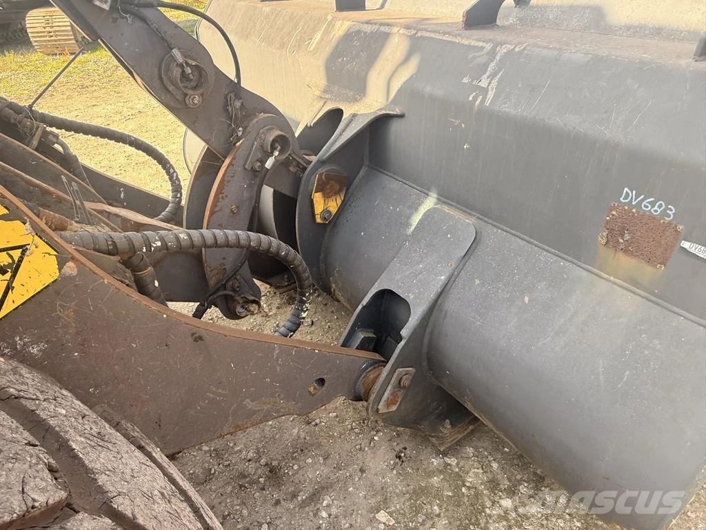Volvo L60G L60G 輪胎式裝載機
