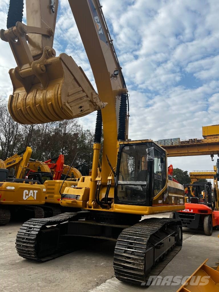 CAT 330 B L 履带挖掘机