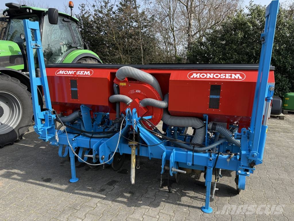 Monosem NG4 - 6 rij maiszaaimachine مثاقيب