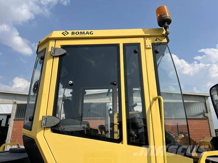 Bomag BW 161 AD-4 Tandemwalzen