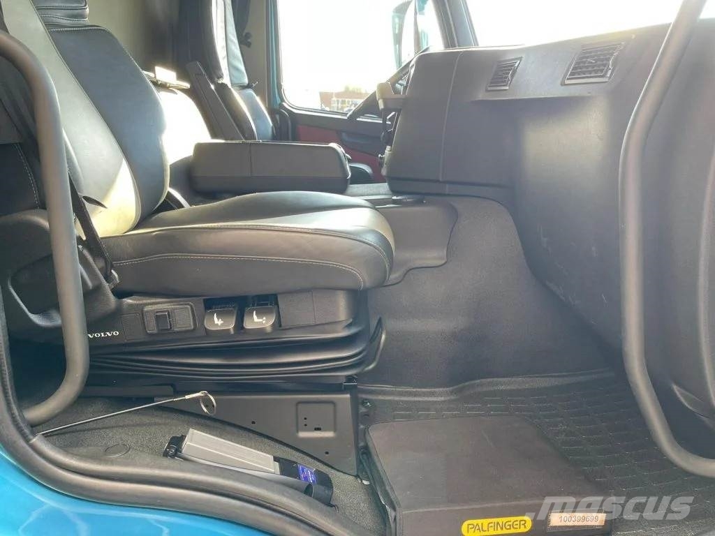 Volvo FM 500 8X4 TRIDEM + PALFINGER PK 27001-EH G KRAAN/ Kamioni sa kranom