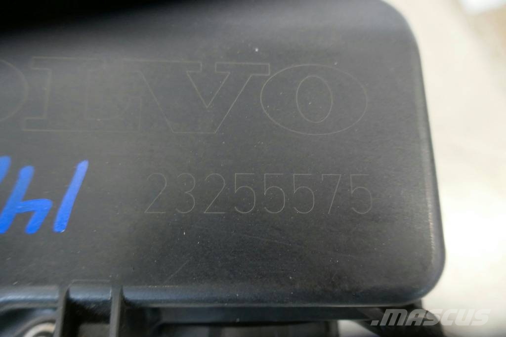 Volvo L120H AD-blue modul 21576178 محركات