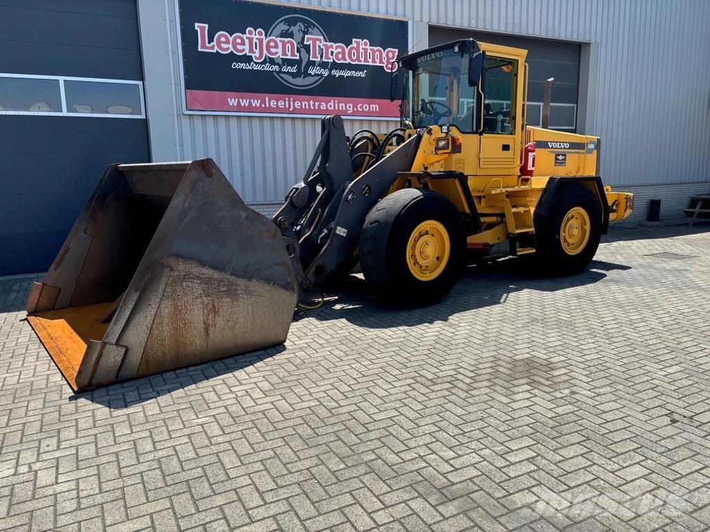 Volvo L90C wheelloader, RESERVED/RESERVIERT/GERESERVEERD لوادر بعجل