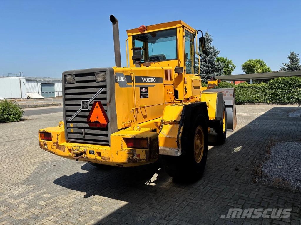 Volvo L90C wheelloader, RESERVED/RESERVIERT/GERESERVEERD لوادر بعجل