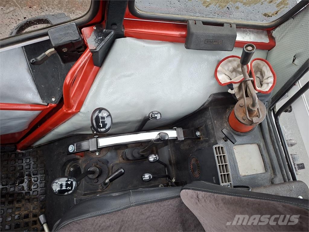 Valmet 305 TURBO 4WD Traktoren