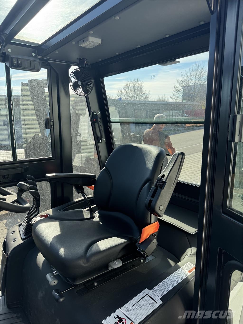 Bobcat D25NXS ディーゼル・軽油