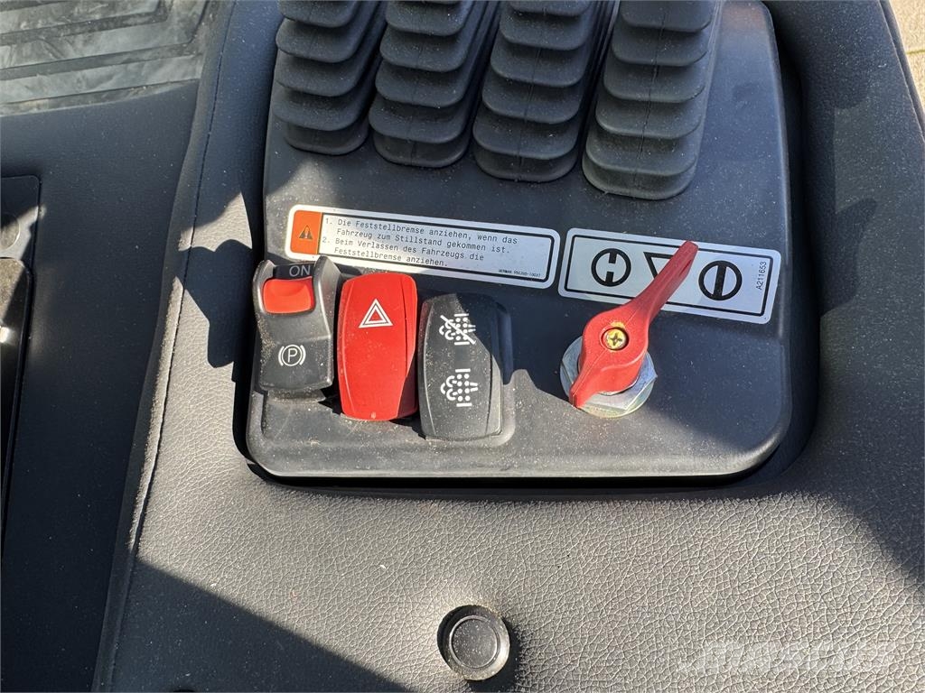 Bobcat D25NXS Diesel forklifts