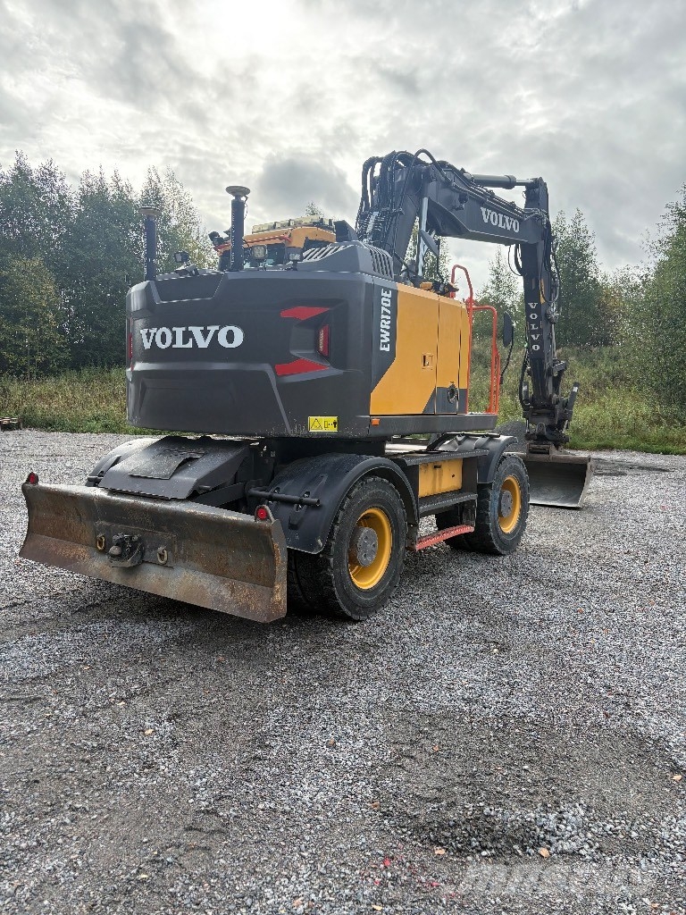 Volvo EWR 170 Ratiniai ekskavatoriai