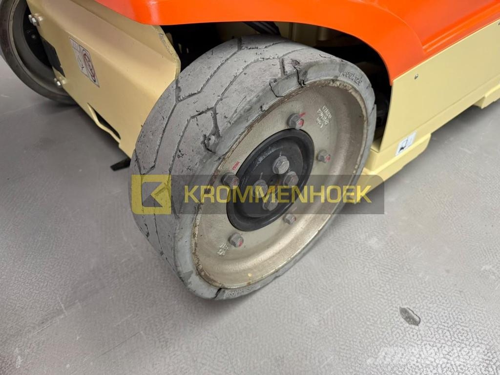 JLG Toucan 10 E-L Druga dvigala in dvižne ploščadi