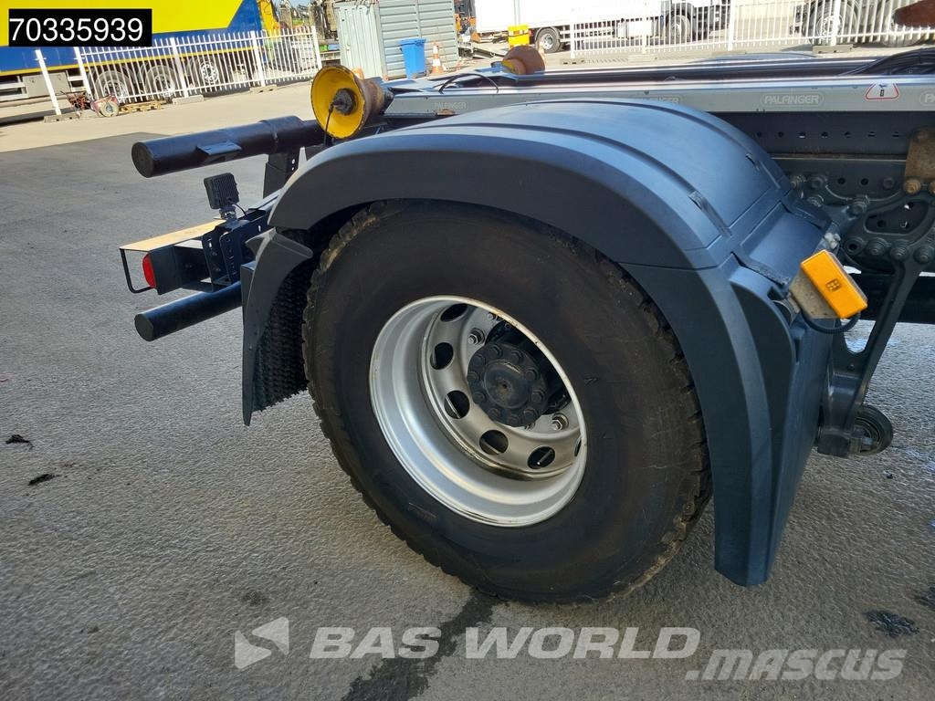 Mercedes-Benz Antos 1830 4X2 Palfinger T15-31 MPA Hooklift Autom Vrachtwagen met containersysteem