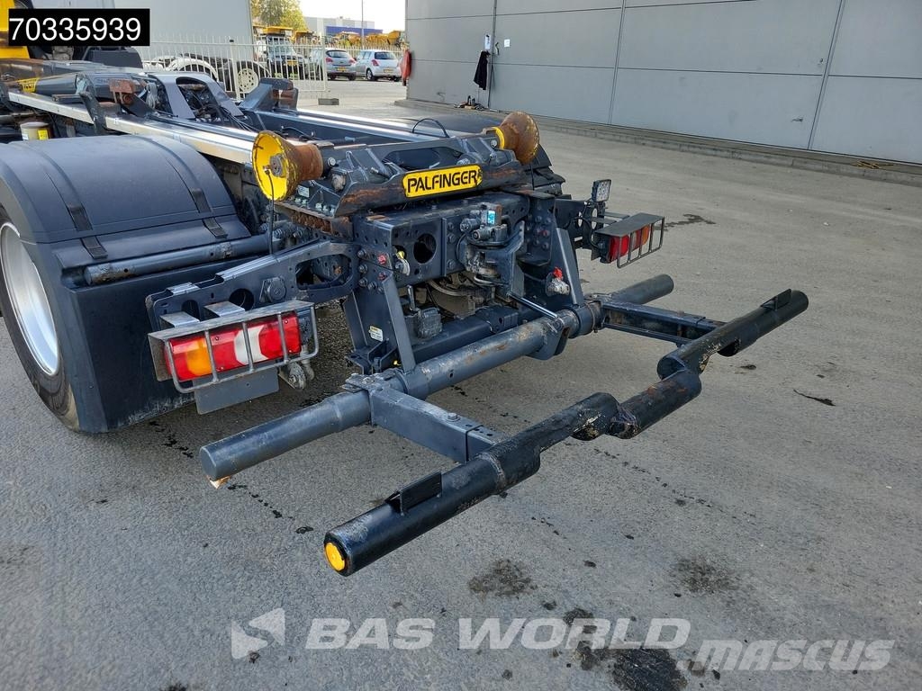 Mercedes-Benz Antos 1830 4X2 Palfinger T15-31 MPA Hooklift Autom Vrachtwagen met containersysteem