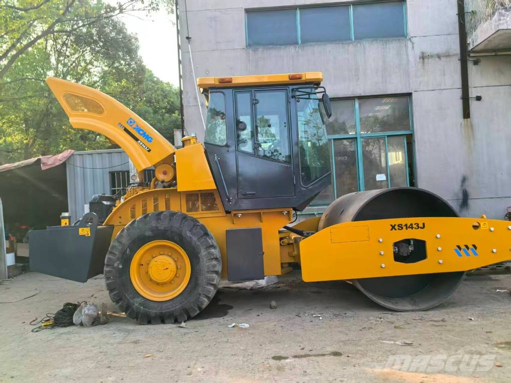 XCMG XS143J Vieno būgno volai