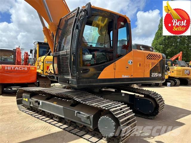 Hyundai Robex 220 LC-9 S Гусеничні екскаватори