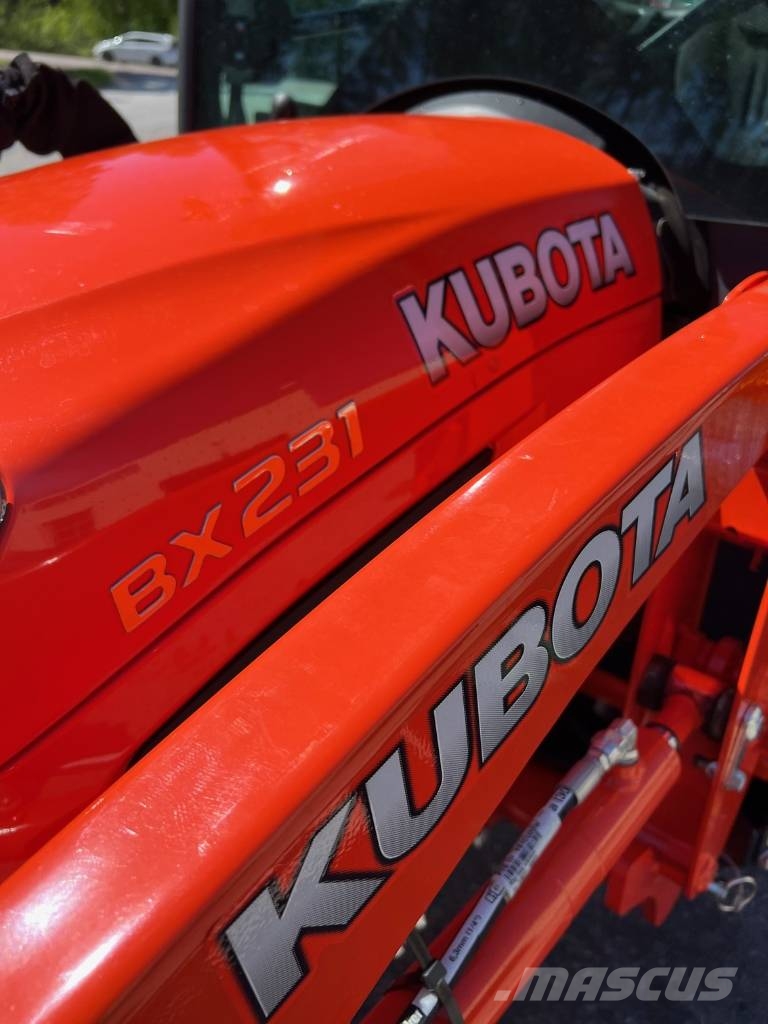 Kubota BX 231 4WD OBS 45 Timmar Nyskick Minicarregadeiras