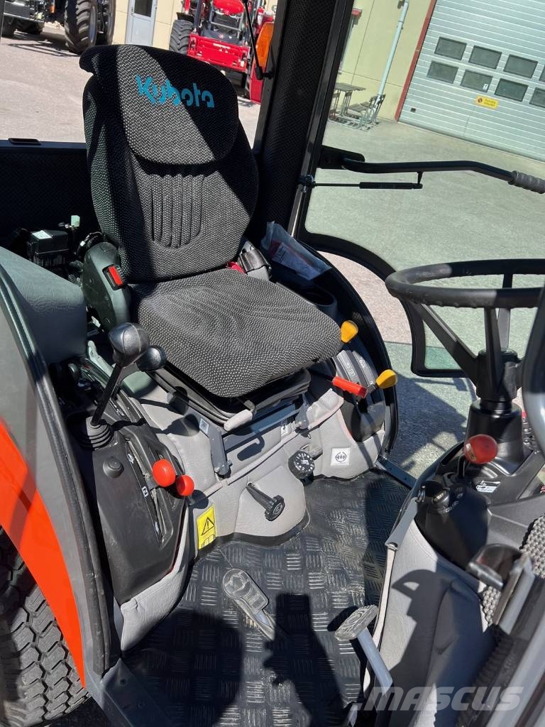 Kubota BX 231 4WD OBS 45 Timmar Nyskick Minicarregadeiras