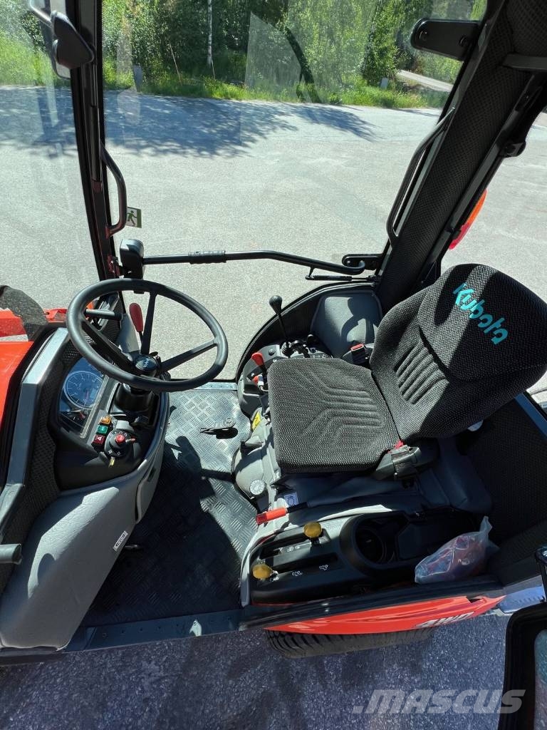 Kubota BX 231 4WD OBS 45 Timmar Nyskick Minicarregadeiras
