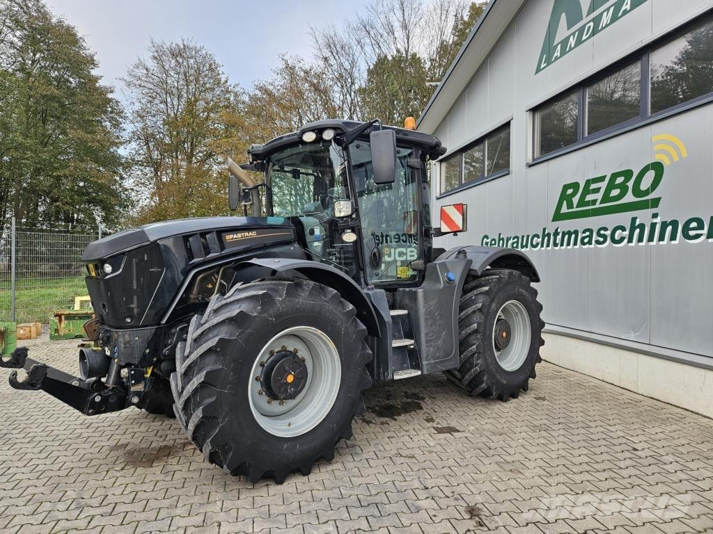 JCB Fastrac 4220 ماكينات زراعية - غير ذلك