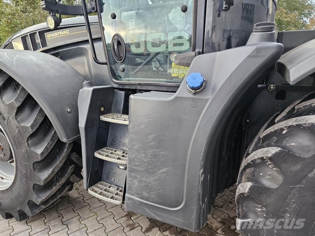 JCB Fastrac 4220 ماكينات زراعية - غير ذلك