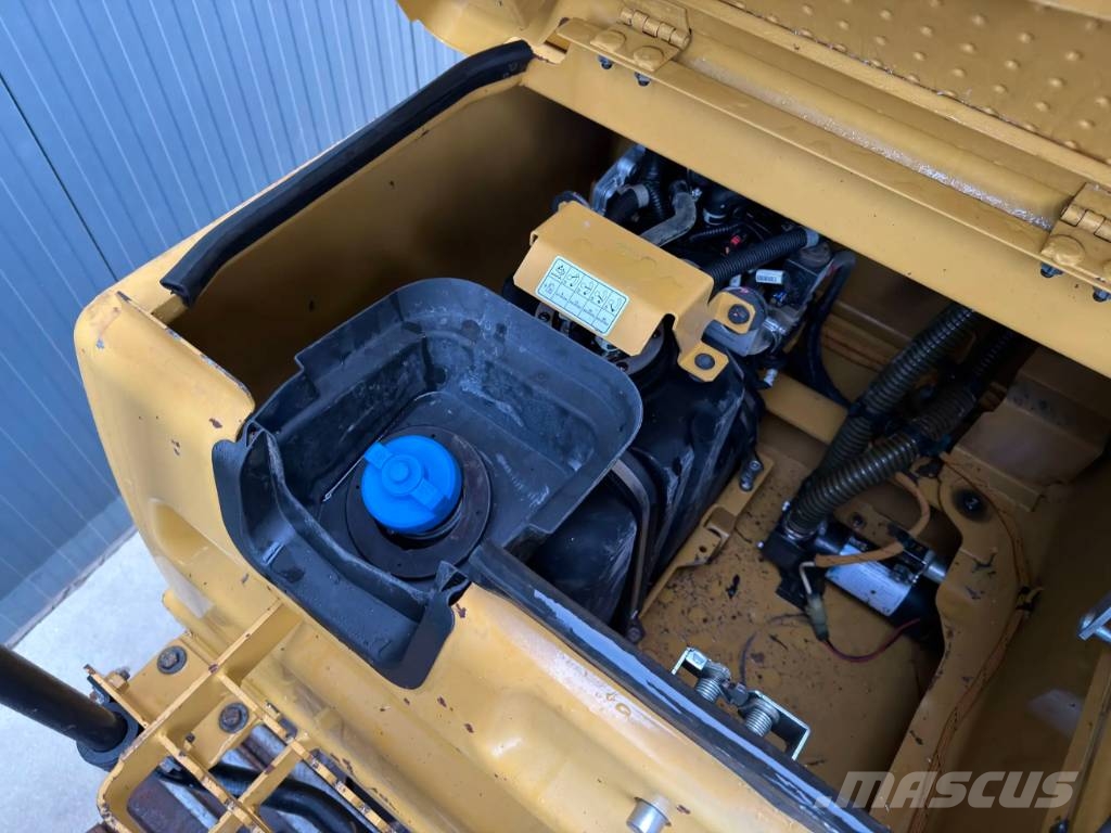 CAT 330F LN Kāpurķēžu ekskavatori