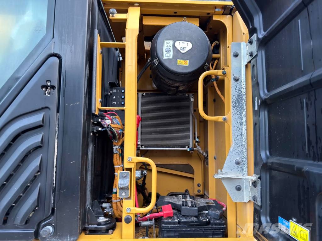 CAT 330F LN Kāpurķēžu ekskavatori