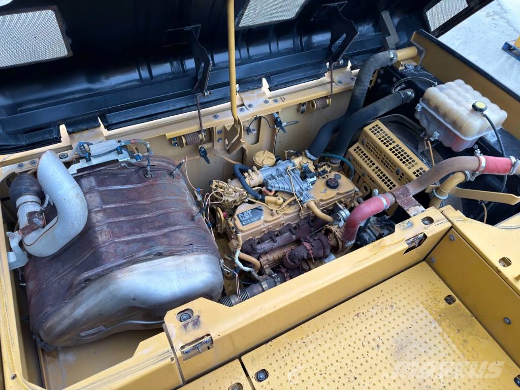 CAT 330F LN Kāpurķēžu ekskavatori