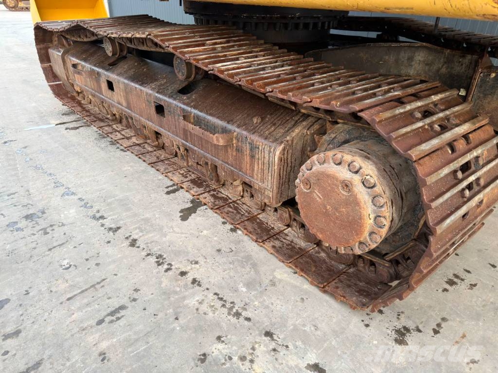 CAT 330F LN Kāpurķēžu ekskavatori