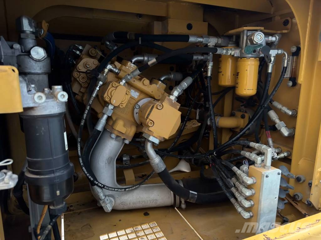 CAT 330F LN Kāpurķēžu ekskavatori