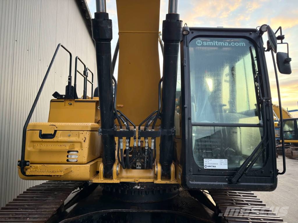 CAT 330F LN Kāpurķēžu ekskavatori