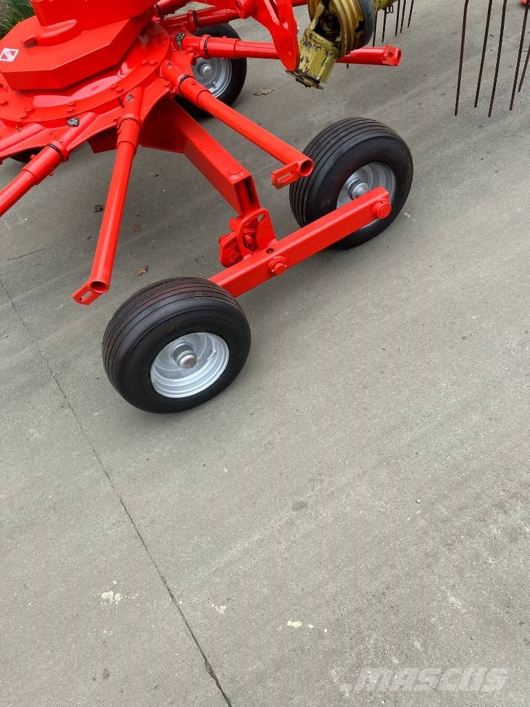 Lely schudders Rakes and tedders