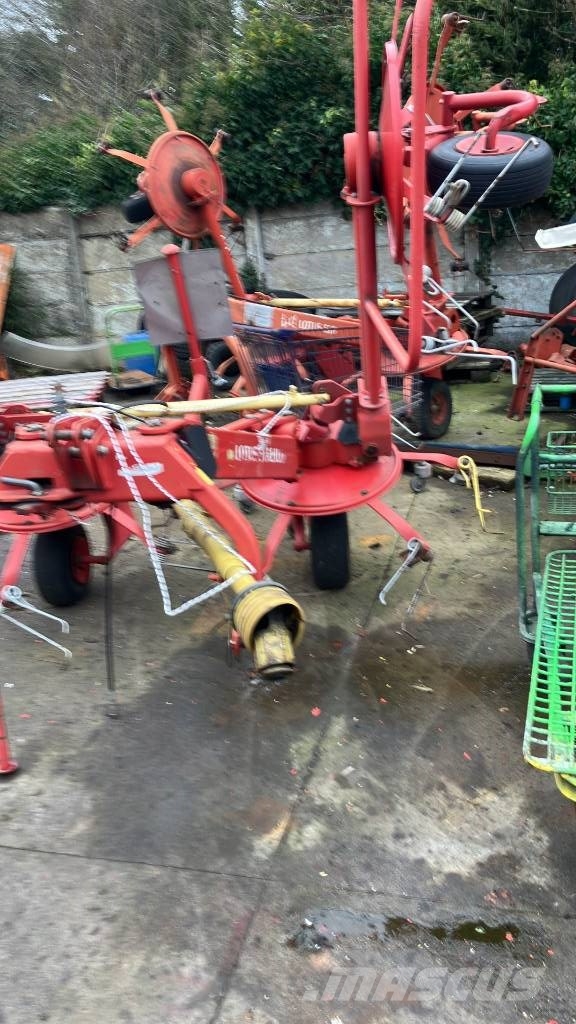 Lely schudders Rakes and tedders