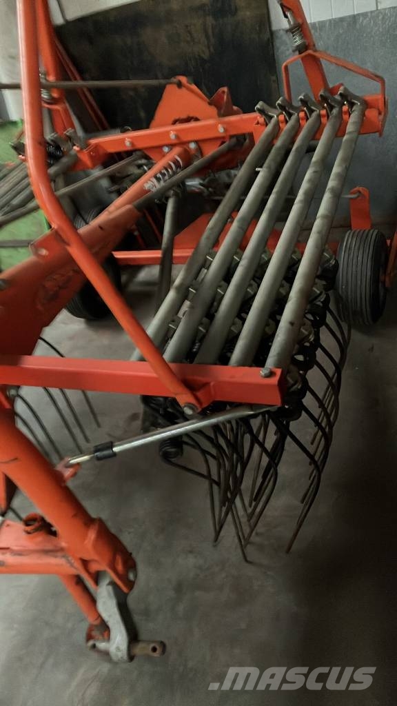 Lely schudders Rakes and tedders